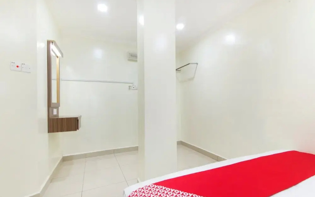 OYO 90693 Sri Rampai Hotel