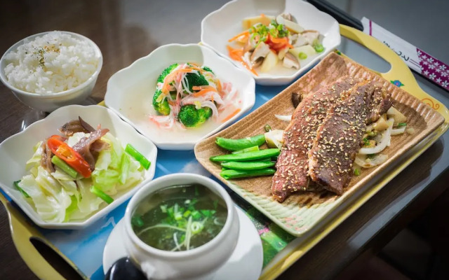 Jun Yue Hanging Garden Resort