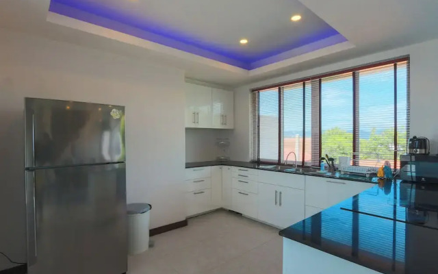 Sea View Front&Back Pool Near Beach V240