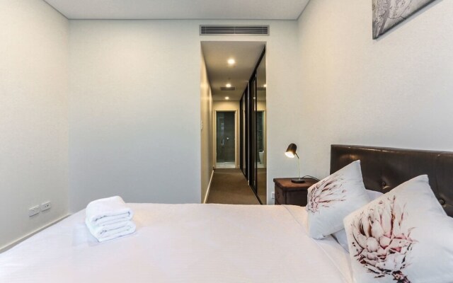 New Bright Apartment In Waterloo