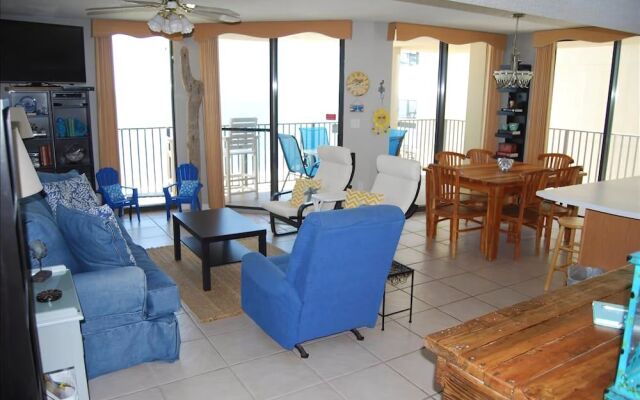 Phoenix V 901 by RedAwning