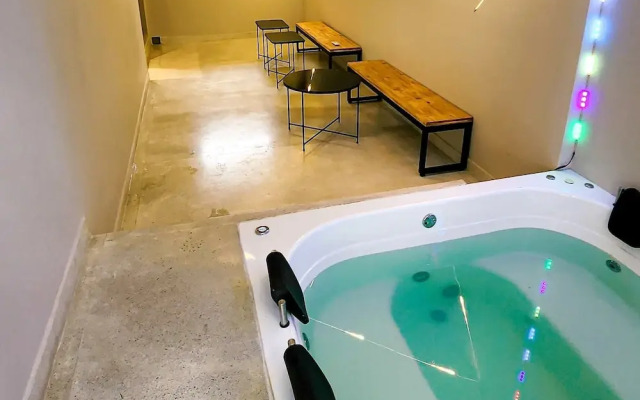 Luxury Home In Las Lomas