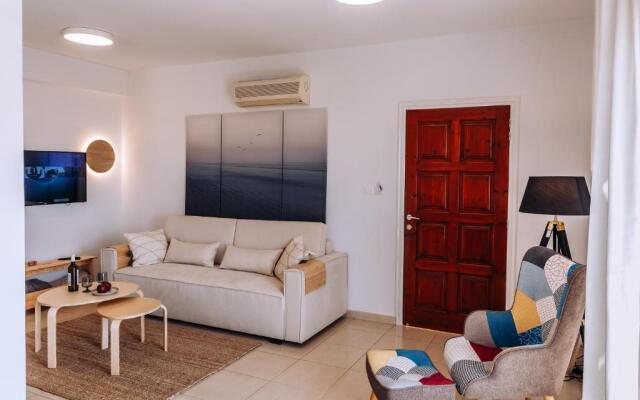 Procy 102 Apartment Katw Paphos Ideal for Long or Short Stays