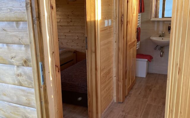 Chata pri Jazere 1 - Lake Side Cottage