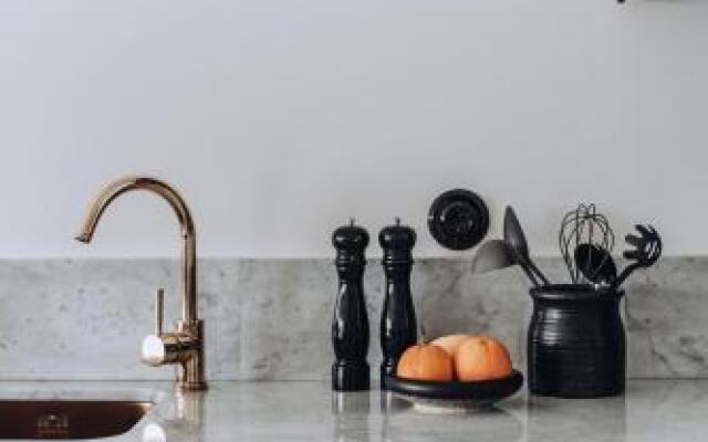 Ocho Suites & Kitchen