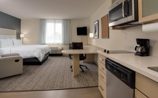 Candlewood Suites Miami Intl Airport-36th St, an IHG Hotel