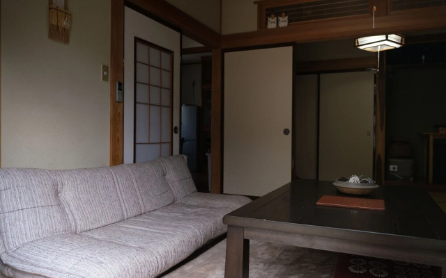 Kalik House