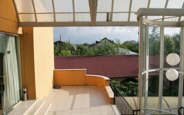 Hotel Eleon