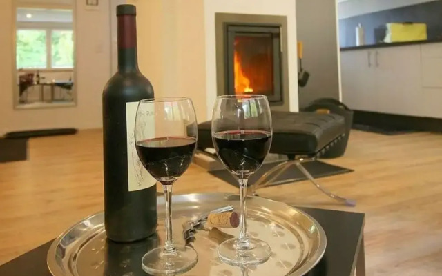 Wamel Modern Retreat