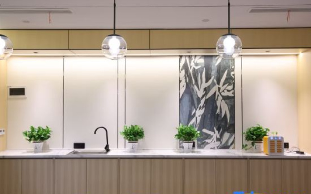 GreenTree Inn Express Hotel (Shanghai Baoshan Station)