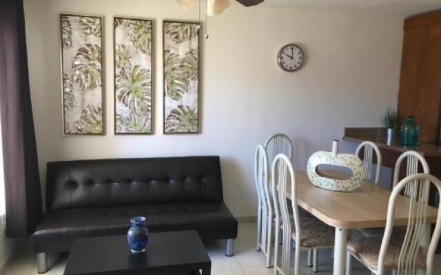 Fantastic & Cozy #3: Condo Close To the Beach