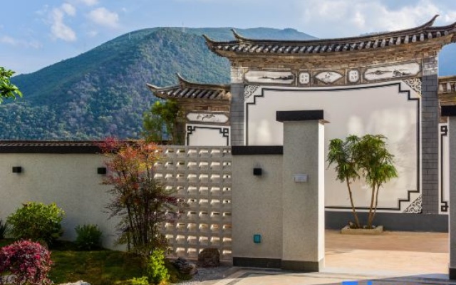 Bagua Town · Shi Yue Yashe Lune Villa Healing Courtyard Hotel (Jizu Mountain) – Exterior – Dali