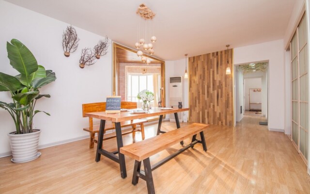 Warm Island Xujiahui 4 bedroom