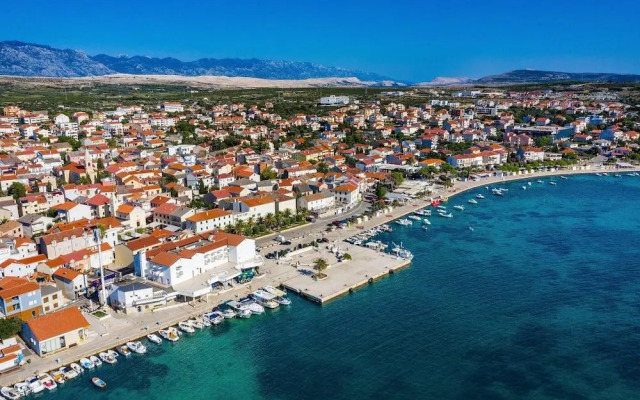 Cozy House Near Beach