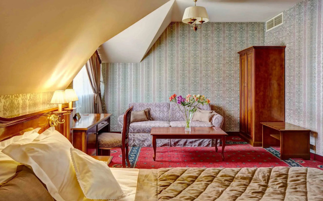 Гостиница «Атлас Делюкс»