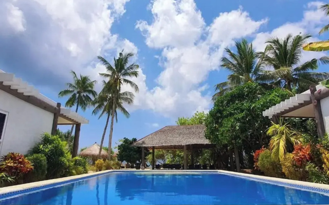 Pili Beach Resort Agmanic
