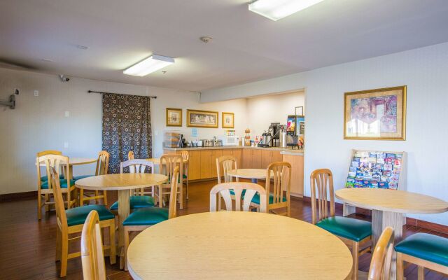 University Inn Fresno
