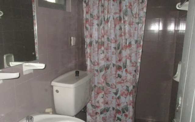 Lake Crown Holiday Home