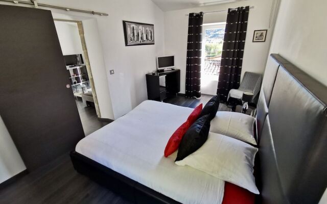 Le Mas des Loges - Les Vans / Chambonas