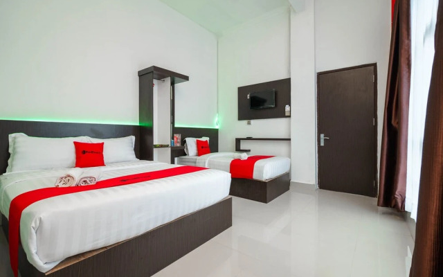 Reddoorz Syariah Plus Near Padang Luar Bukittinggi