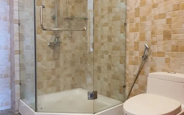 Oyo 990 Home 2 Hotel