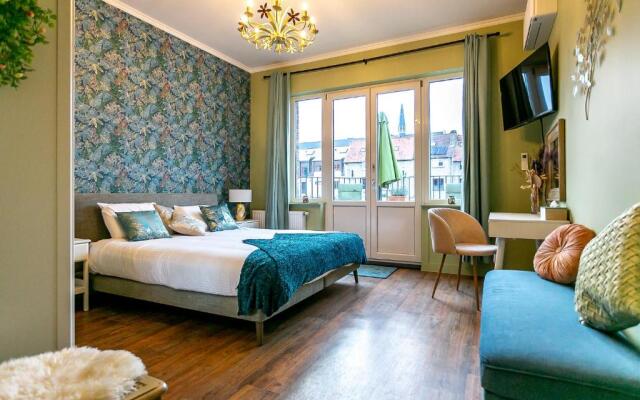 The Newport LOdge