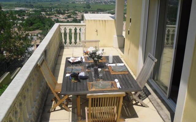 Appartements vue panoramique avec piscine et jacuzzi