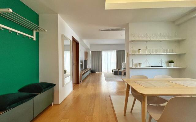 Luxury beachfront apt - quite area, 100 sqm