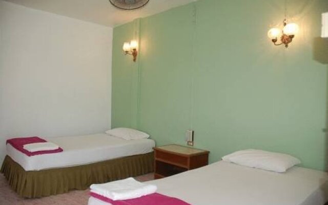 Poda Island Resort