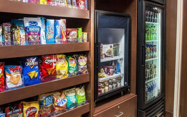 Fairfield Inn & Suites Peru