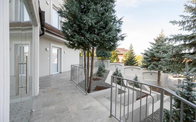 Dozsa Residence