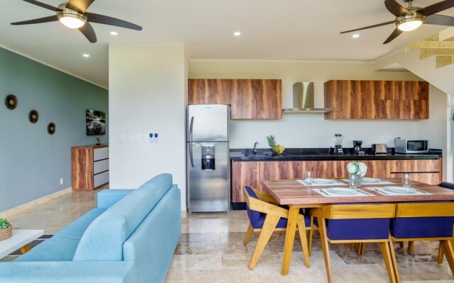 Stunning 3BR PH Private Pool Best Location Sky Pool Amenities