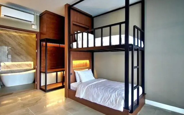 Song View Pool Villa