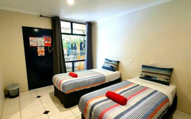 Jump Inn Alice Budget Accommodation