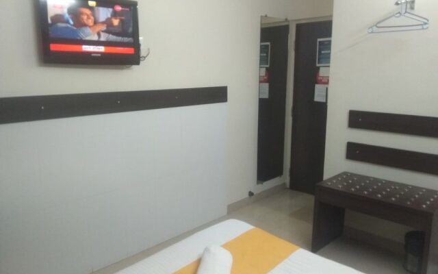 Jk Rooms 141 Peanut Nr Central Mall