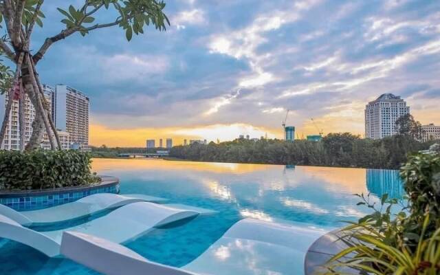 Midtown by Saigon