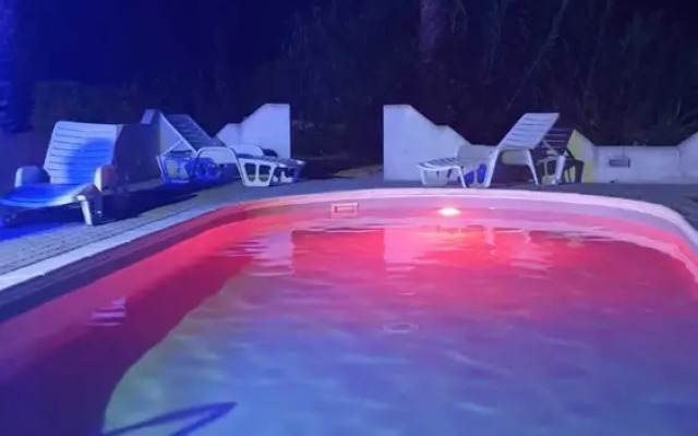 Saturn Flat In Villa Marisa With Swimming Pool