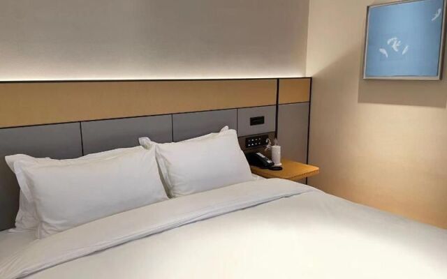 Ji Hotel Shanghai Lujiazui Zhangyang Road