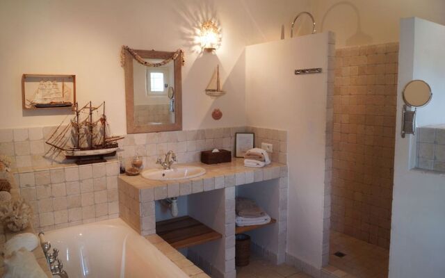 Le Mas des Etoiles - Luberon B&B
