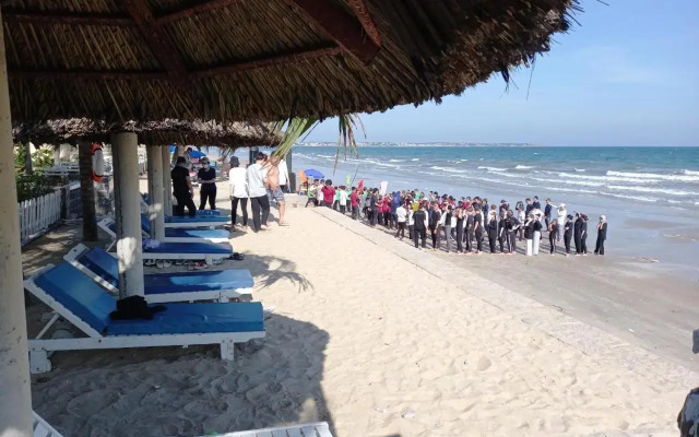 Canary Beach Resort