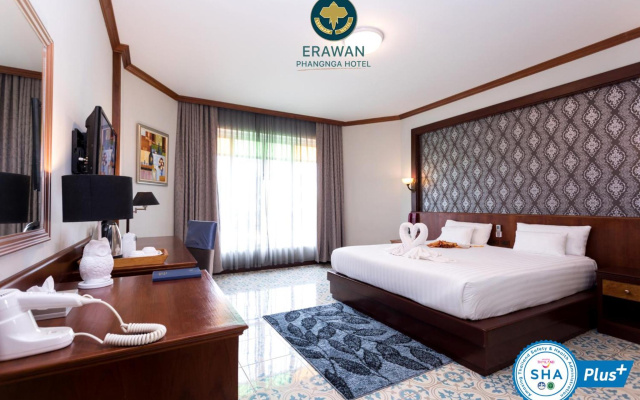 Erawan Phangnga Hotel, Natai Beach