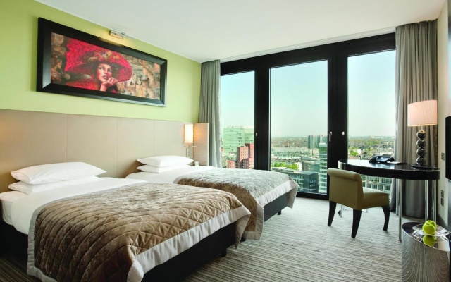 Twin room (twin beds)