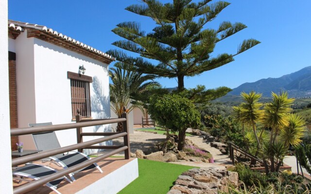Cozy Rural Tourism Accommodation in Huetor Spain
