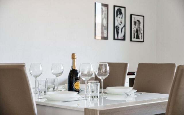 Silvia Lenno House - By House Of Travelers