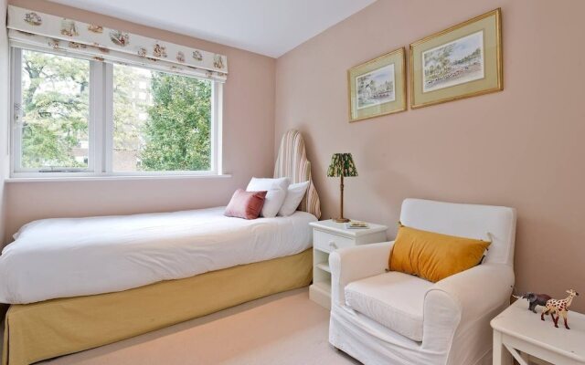 Tasteful 4bed, Holland Park