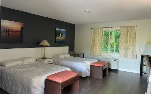 Peninsula Motel