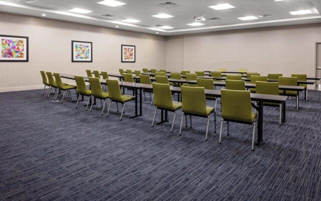 Holiday Inn Express & Suites Madison by IHG