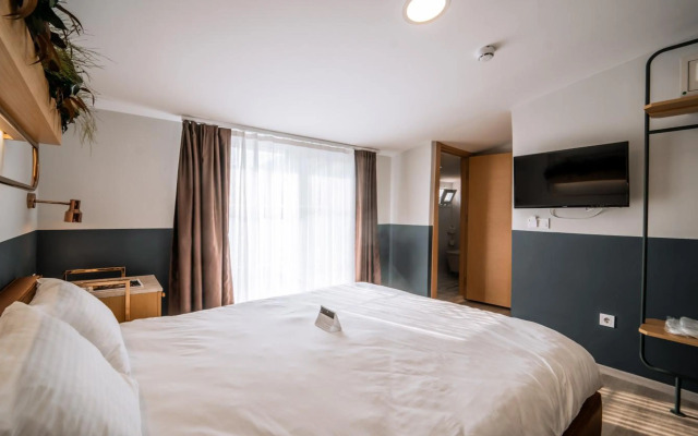 Urla 1867 Hotel