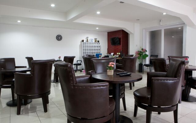 RedDoorz Plus near Sukajadi 2