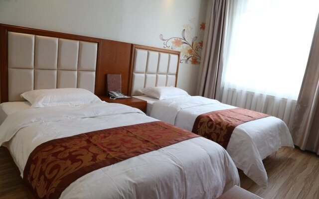 Golden Moon Business Hotel